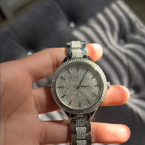 MK WATCH - Picture 1 of 4